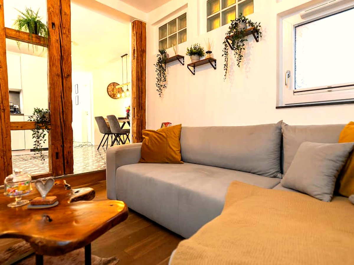 Luxx Home RV, Apartment 02 Marienplatz -Balkon-Parken, Foto 6