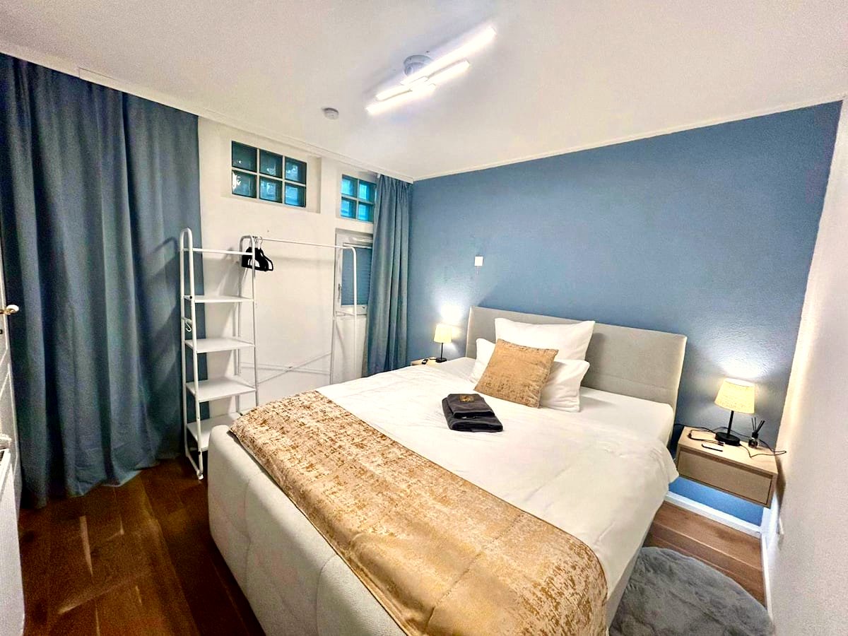 Luxx Home RV,  Apartment 01 Marienplatz, Balkon, Foto 3