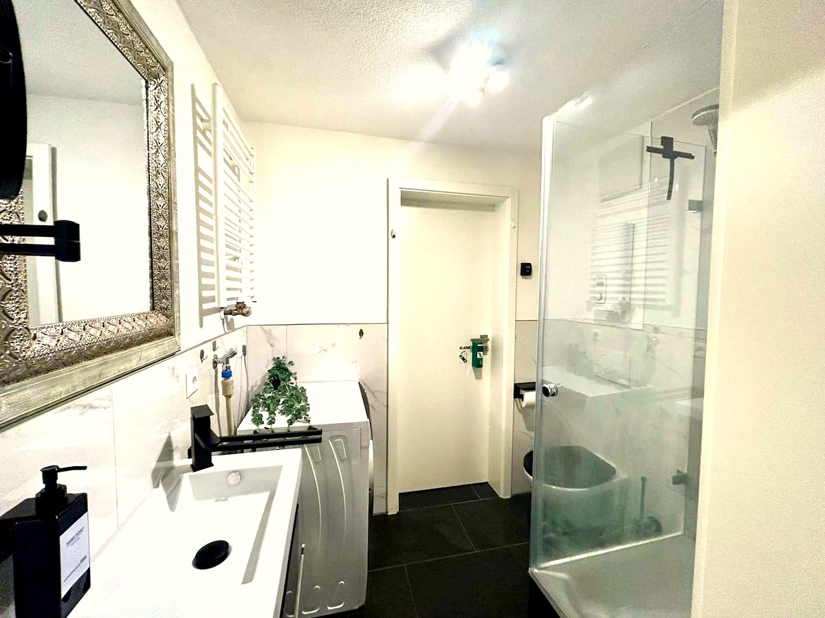 Luxx Home RV,  Apartment 01 Marienplatz, Balkon, Foto 6
