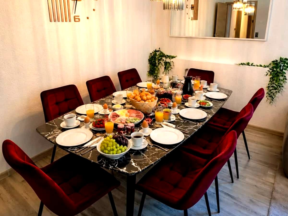 Luxx Home RV - Modernes 3-Zimmer-Apartment | Parkplatz | Self Check-in, Foto 7